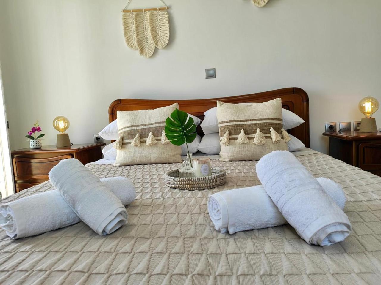 אדאמאס Theasis Apartments מראה חיצוני תמונה