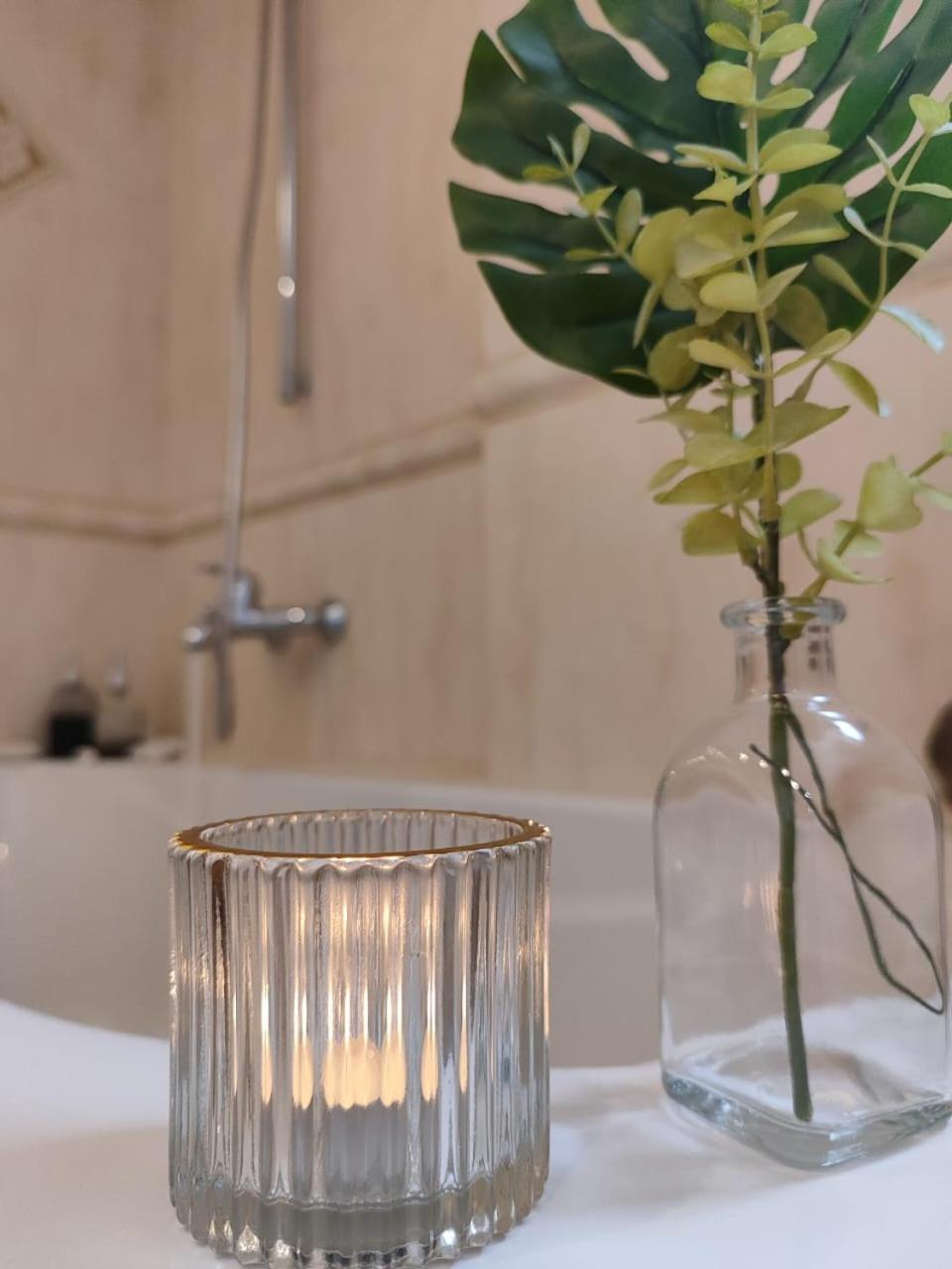 אדאמאס Theasis Apartments מראה חיצוני תמונה